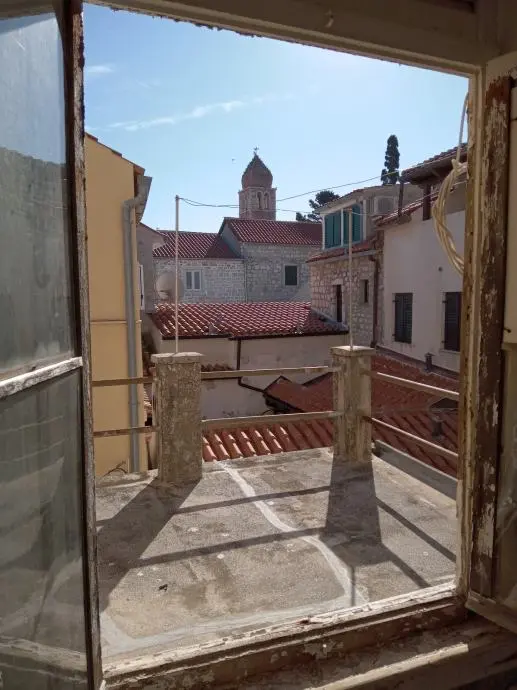 Listing Ad Image