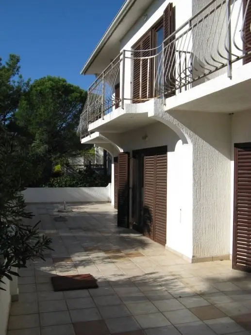 Listing Ad Image