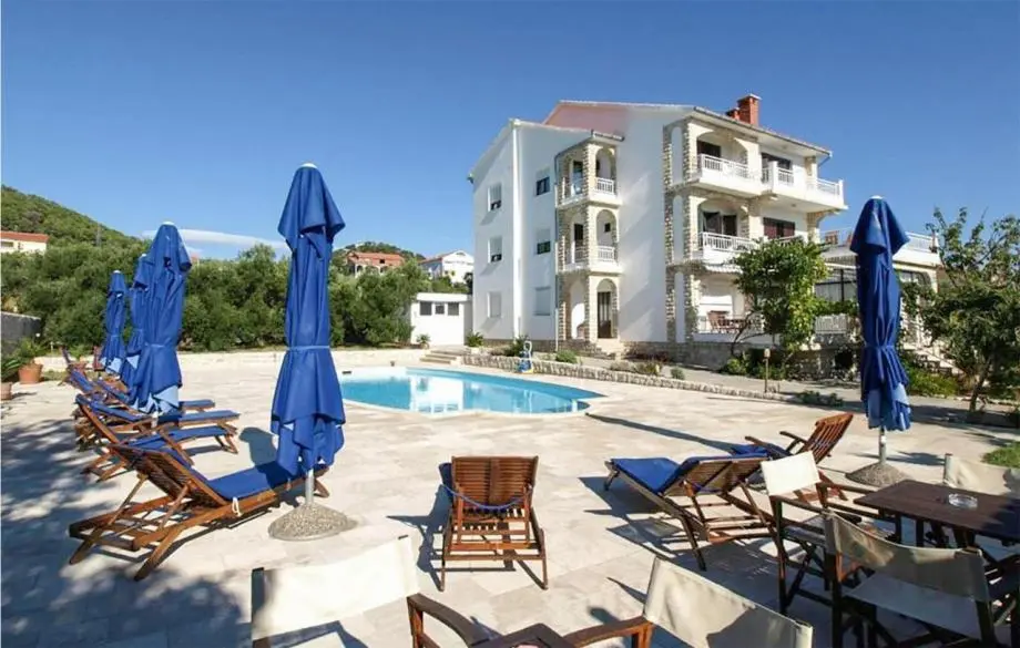 Listing Ad Image