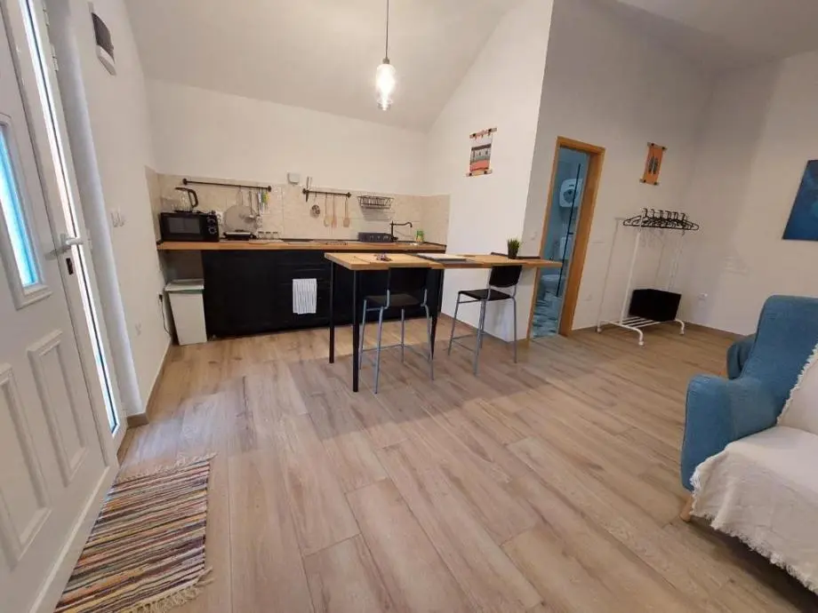 Listing Ad Image