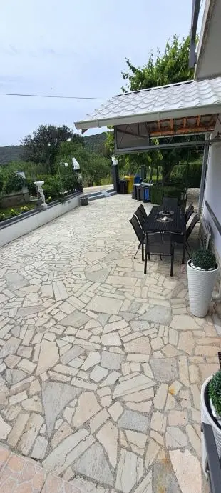 Listing Ad Image