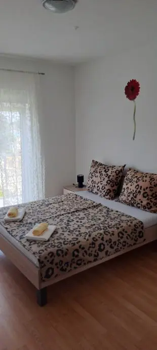 Listing Ad Image