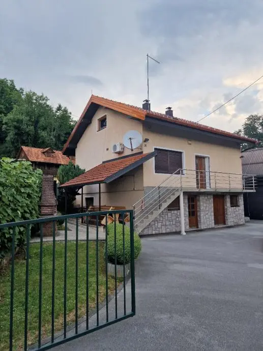 Listing Ad Image