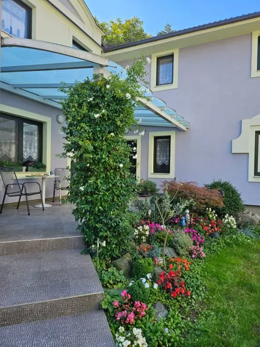 Listing Ad Image