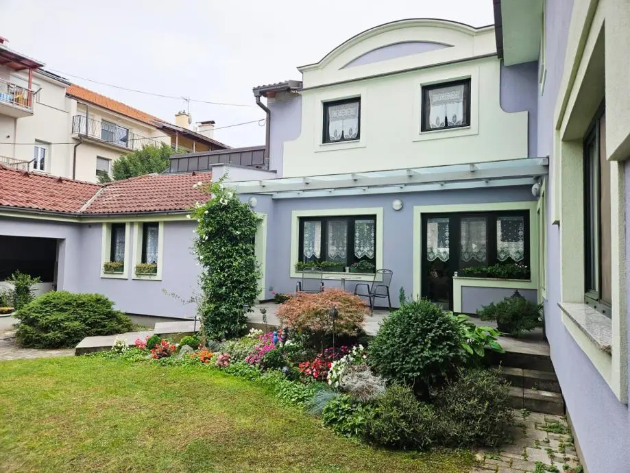 Listing Ad Image