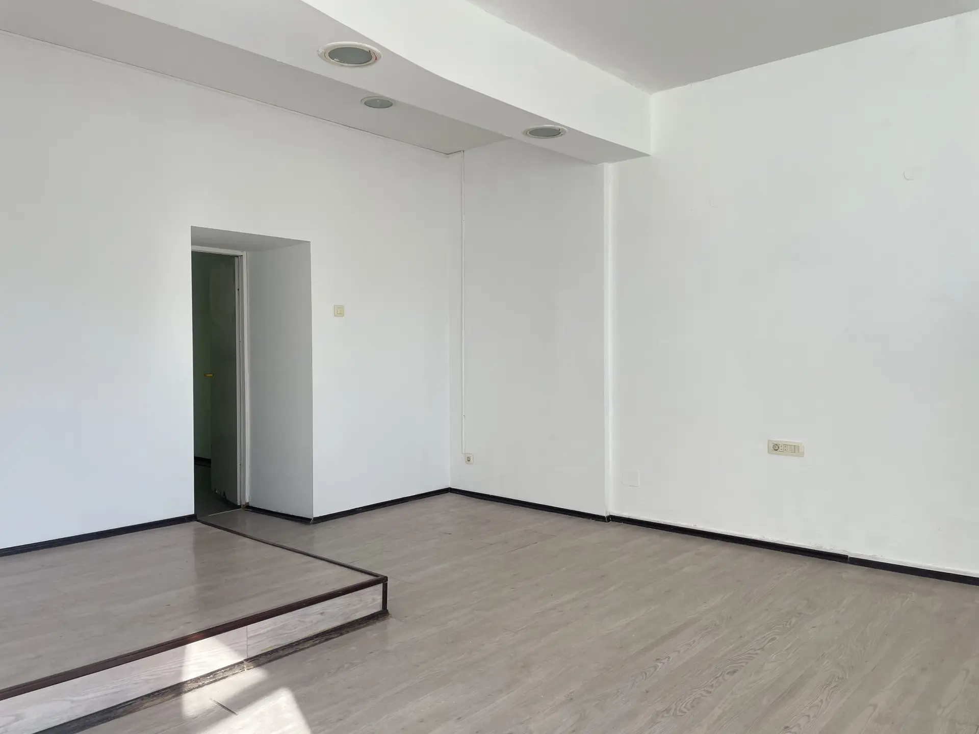 Listing Ad Image