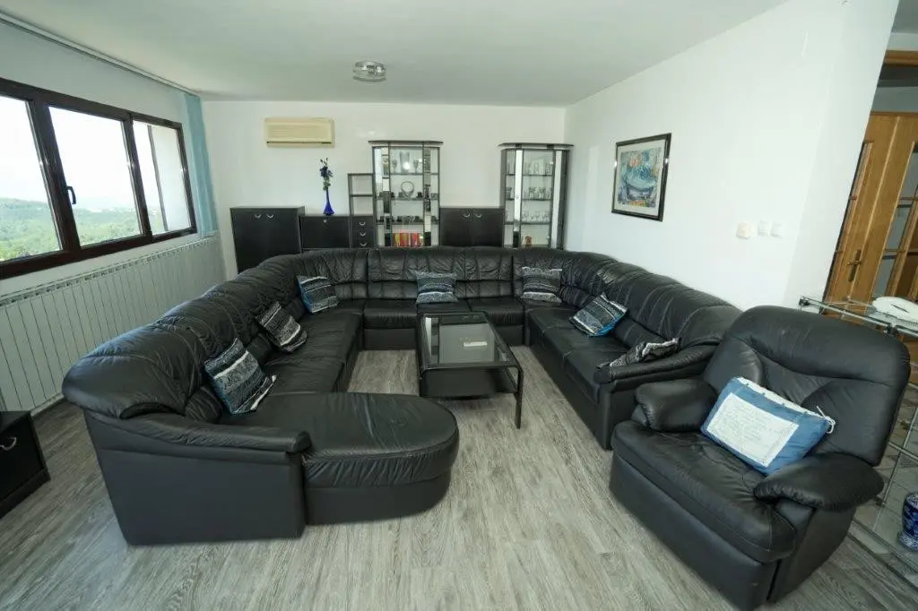 Listing Ad Image