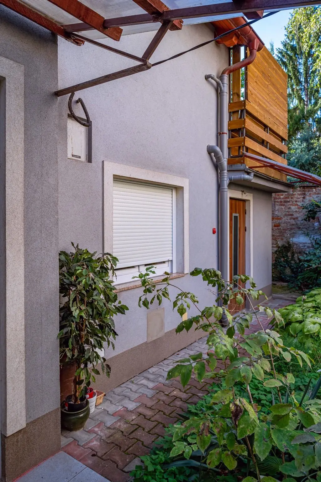 Listing Ad Image