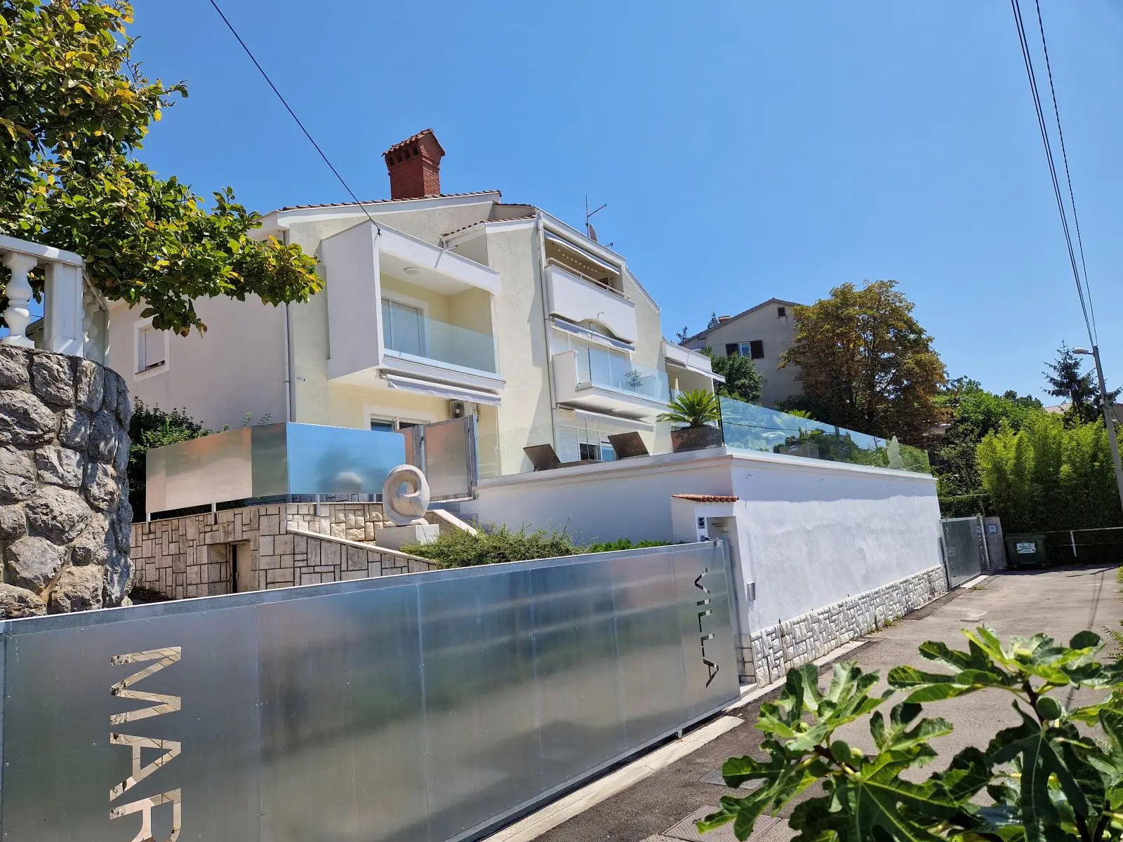 Listing Ad Image