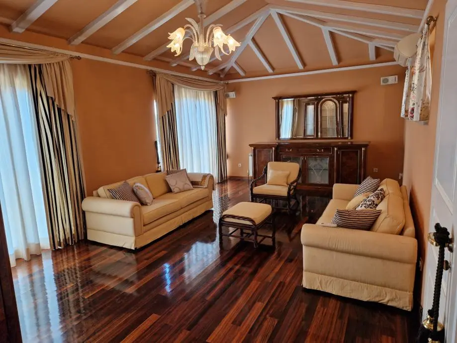 Listing Ad Image