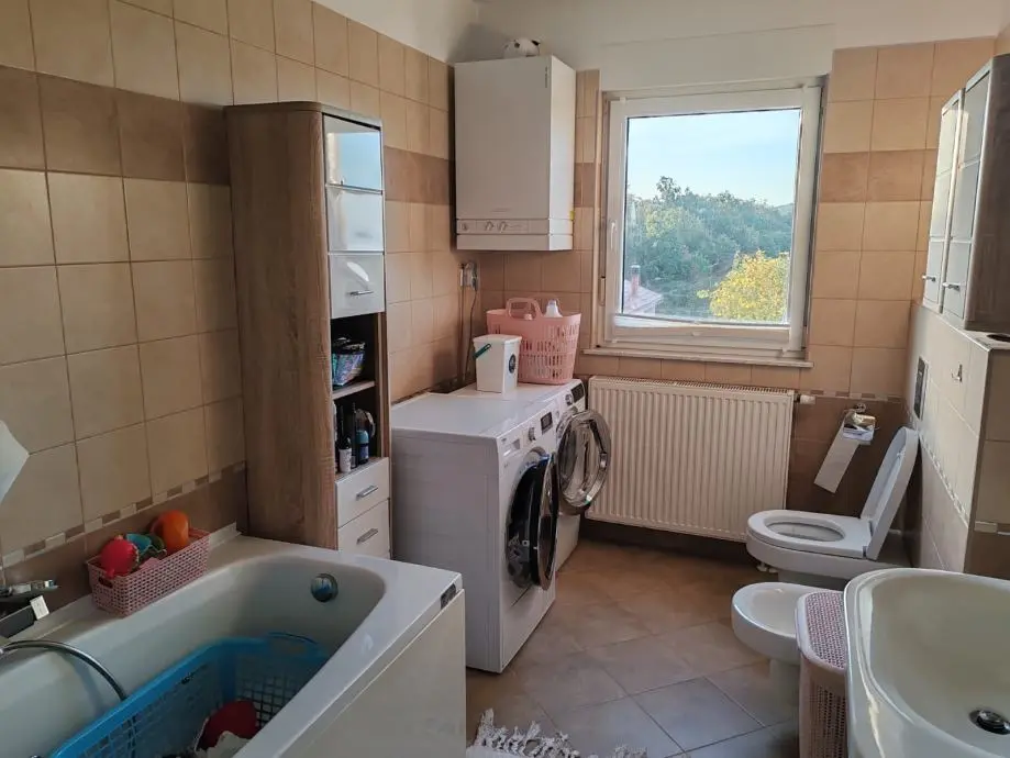 Listing Ad Image