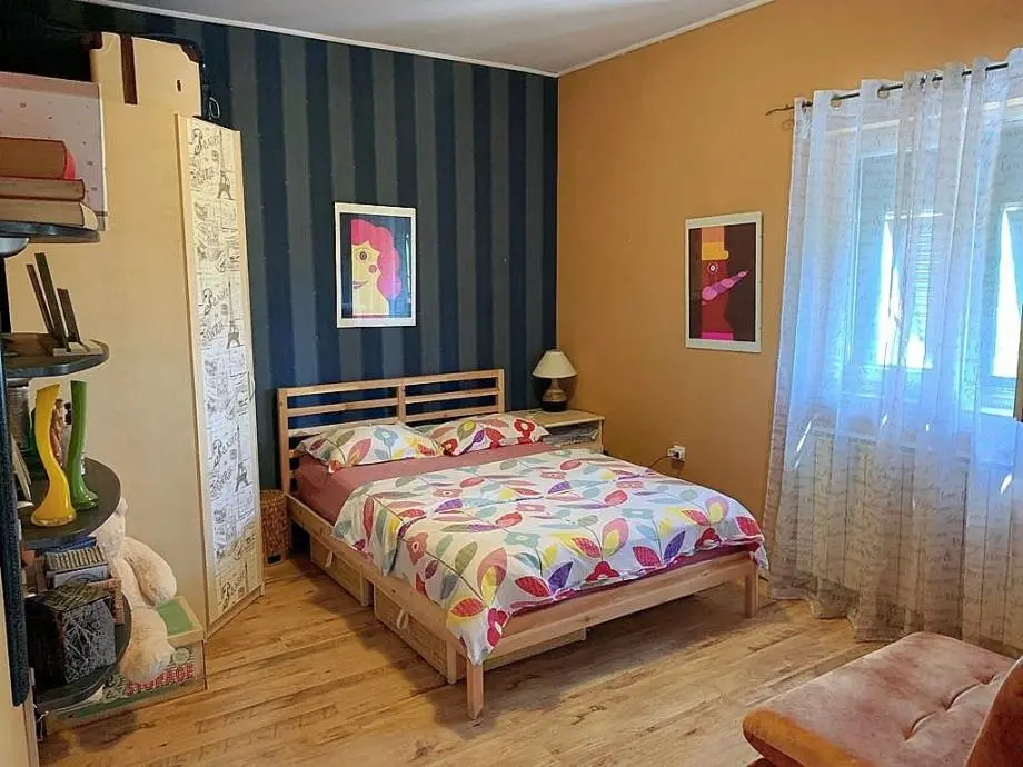 Listing Ad Image