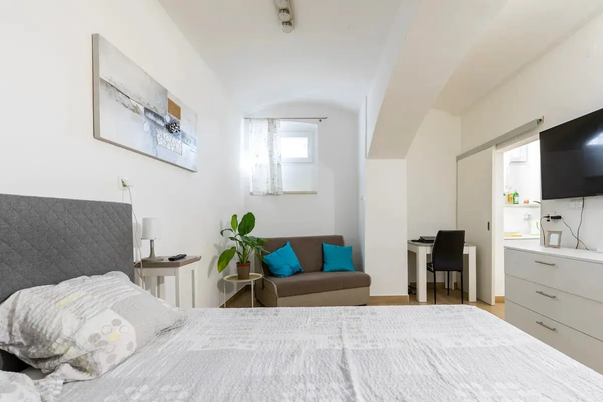 Listing Ad Image