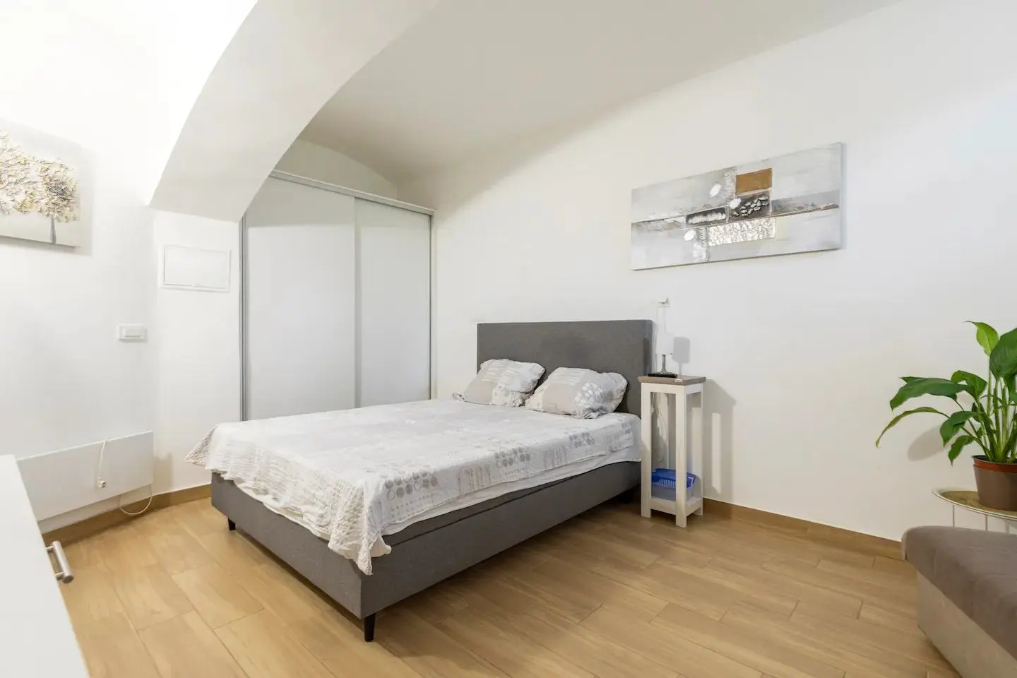 Listing Ad Image
