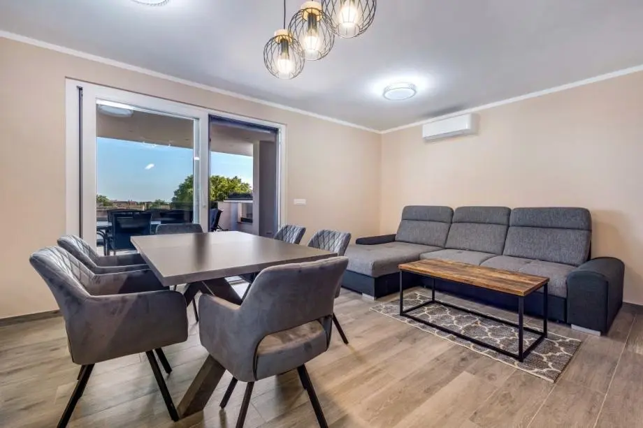 Listing Ad Image