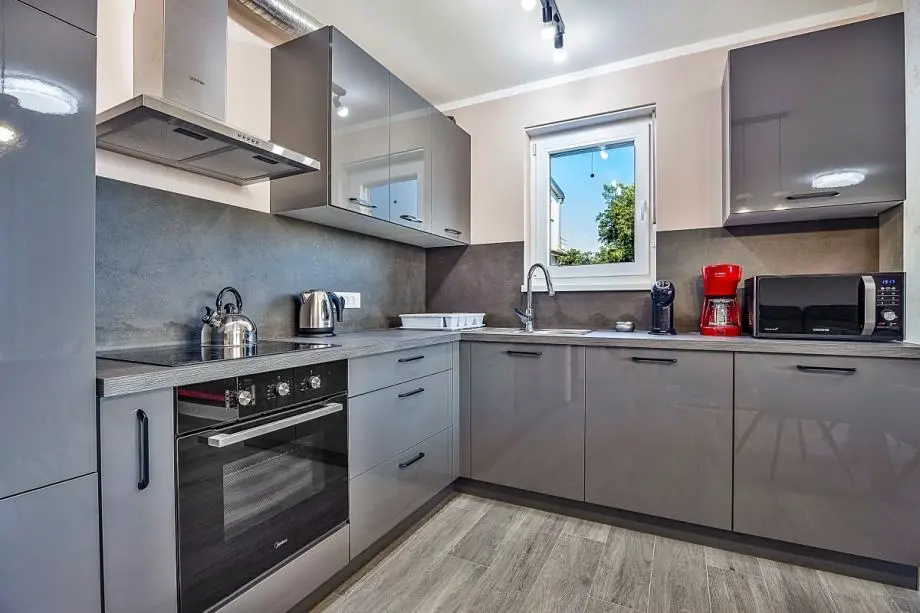 Listing Ad Image