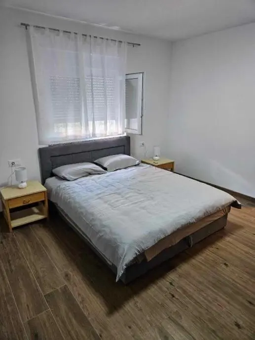 Listing Ad Image