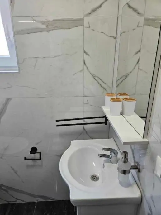 Listing Ad Image