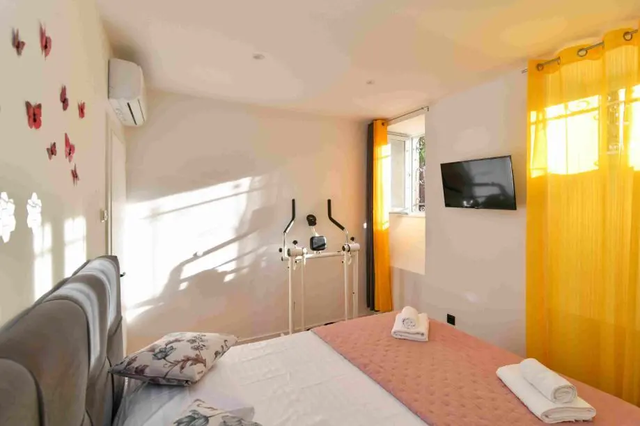 Listing Ad Image