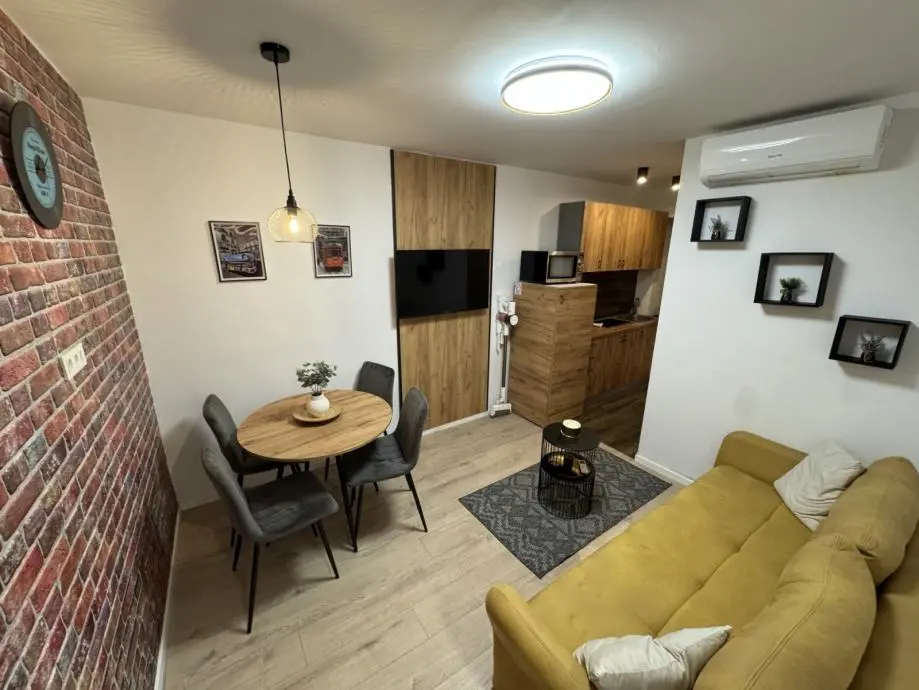 Listing Ad Image