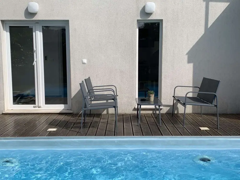 Listing Ad Image