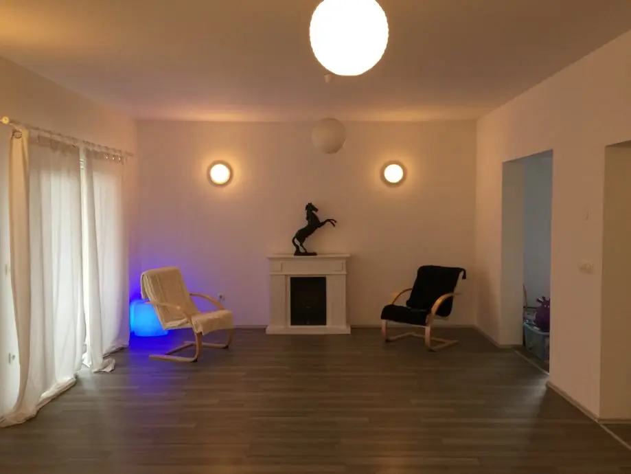 Listing Ad Image
