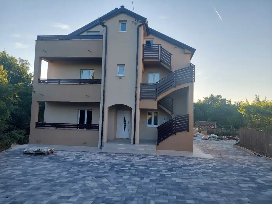 Listing Ad Image