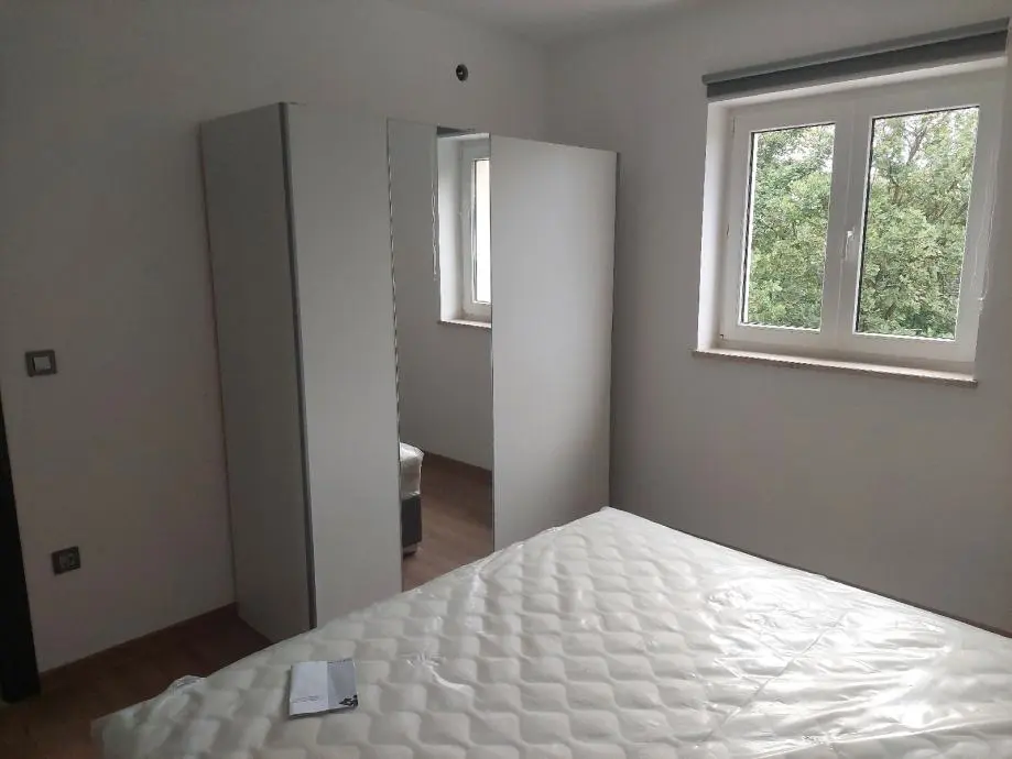 Listing Ad Image