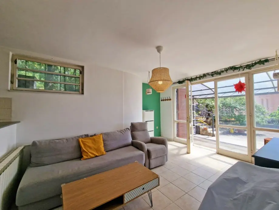 Listing Ad Image