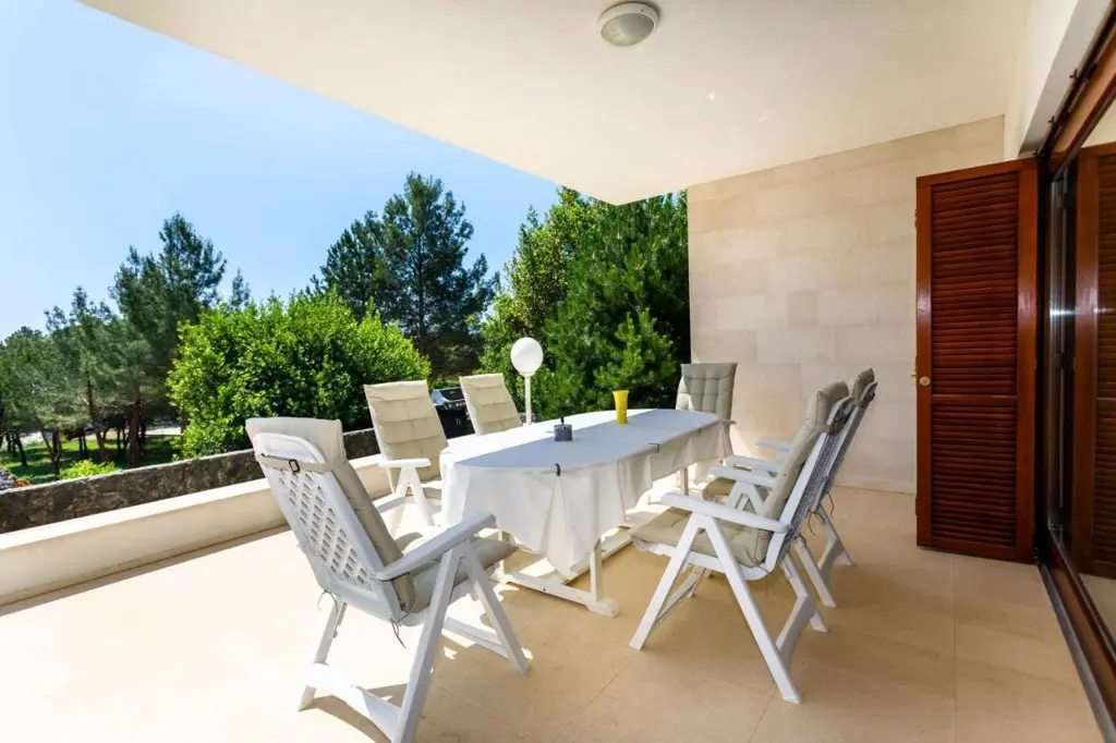 Listing Ad Image