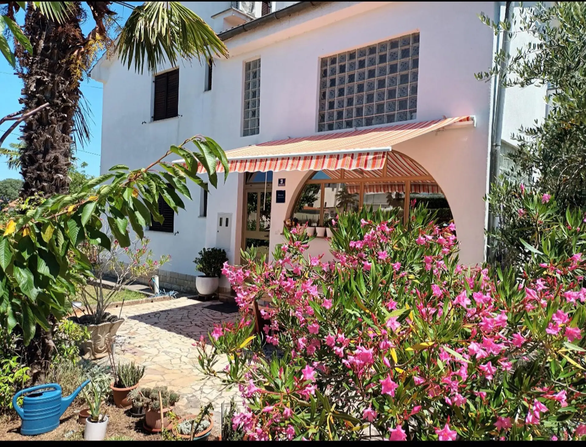 Listing Ad Image