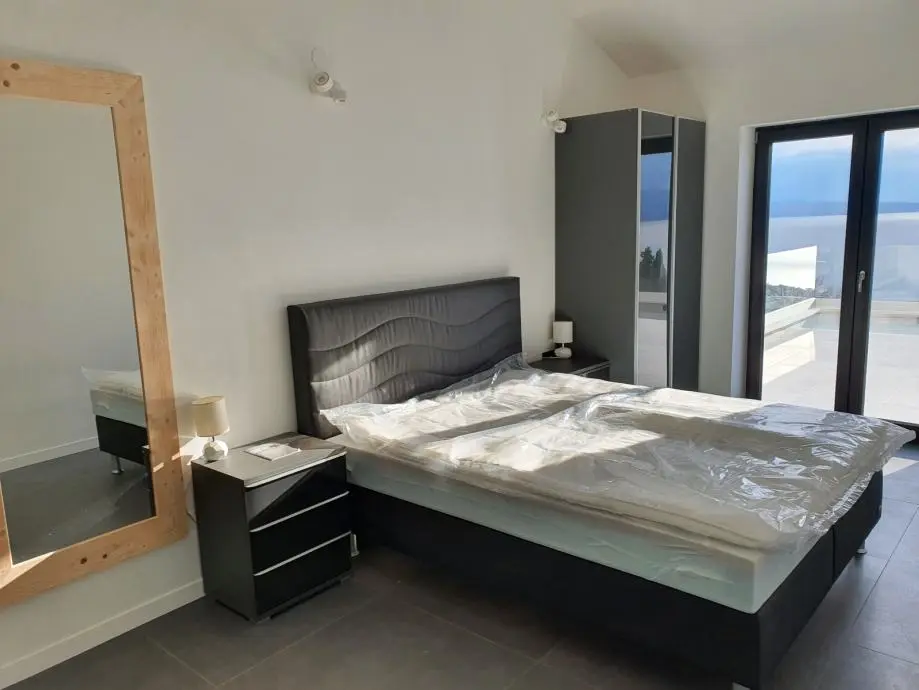 Listing Ad Image