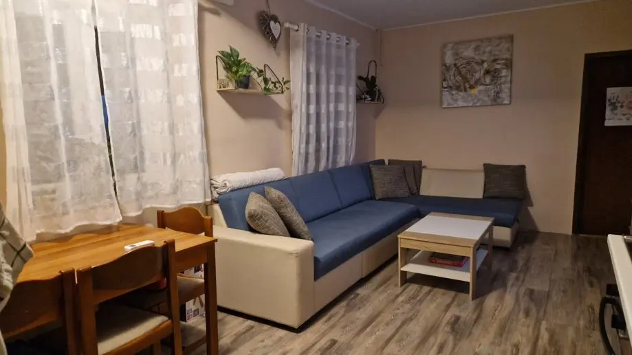 Listing Ad Image