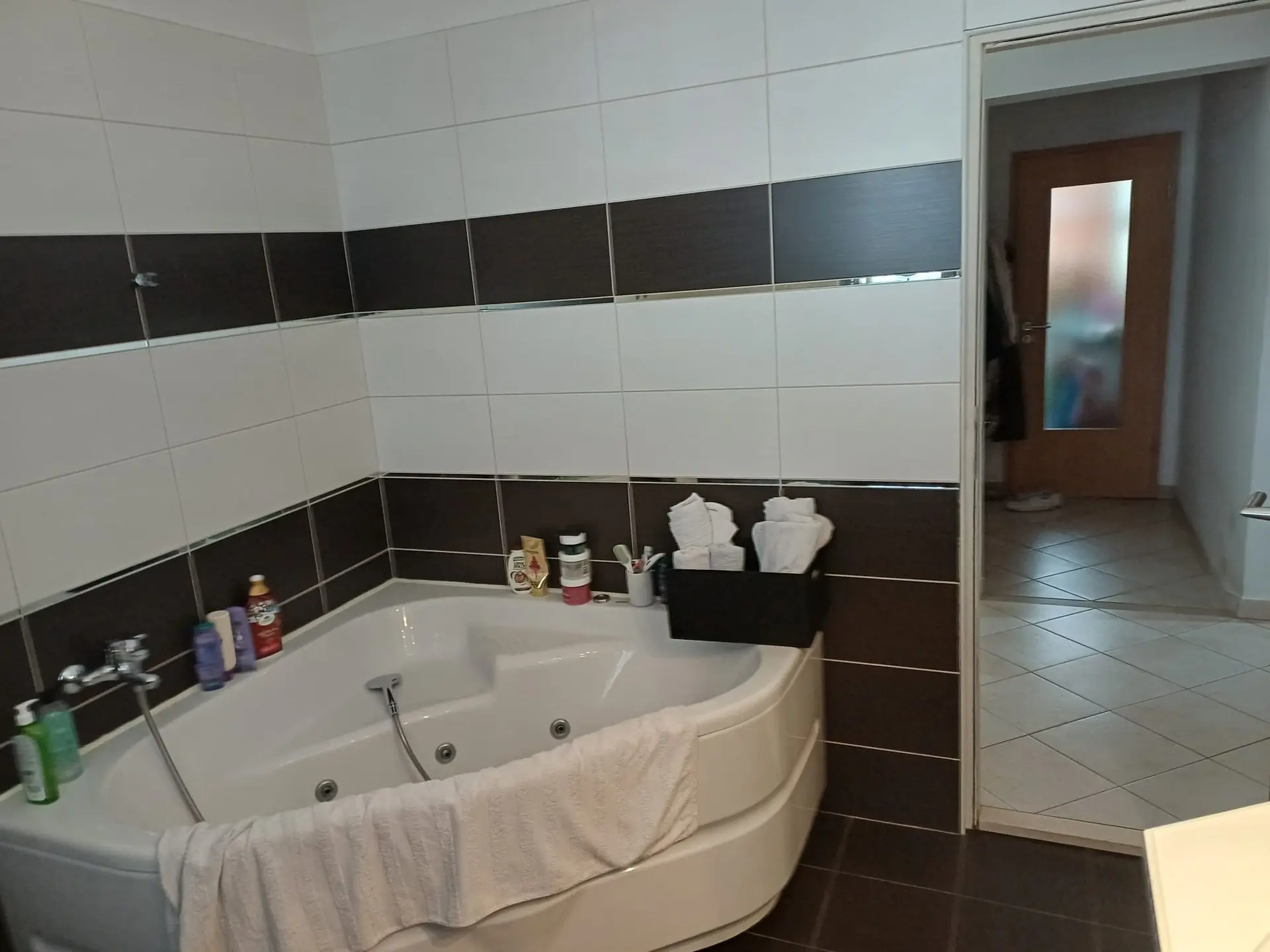Listing Ad Image