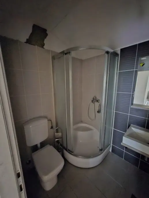 Listing Ad Image
