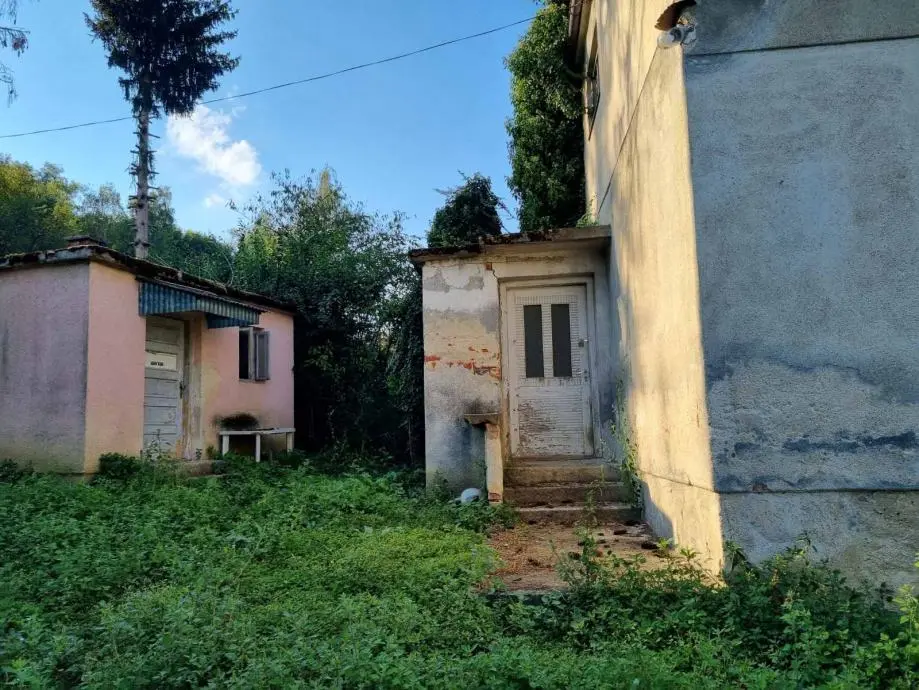 Listing Ad Image
