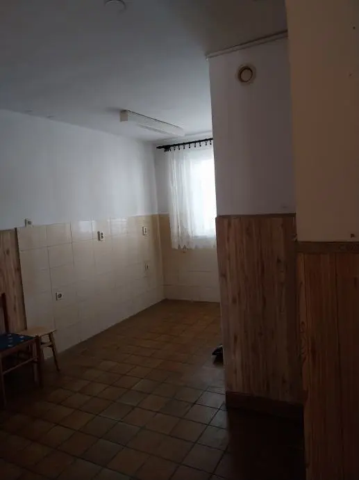 Listing Ad Image