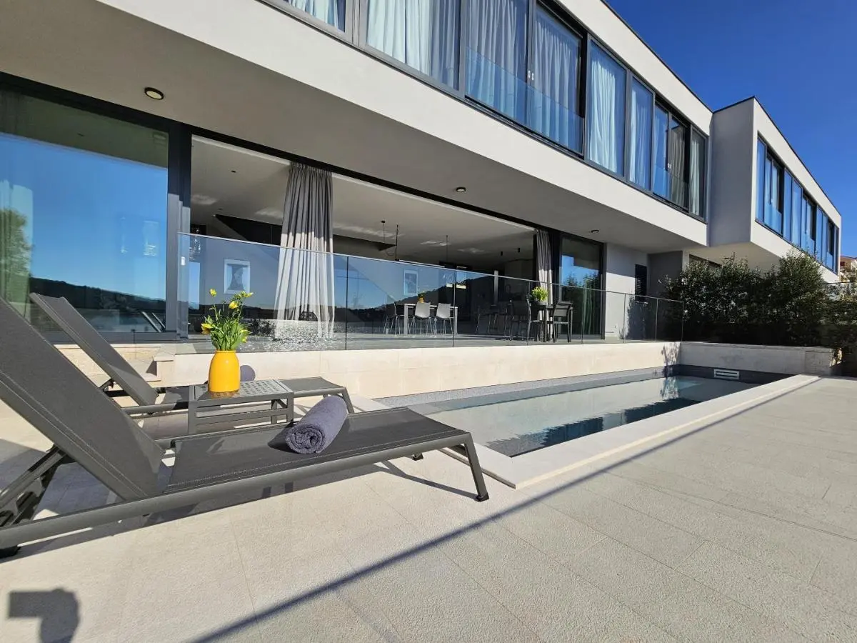 Listing Ad Image