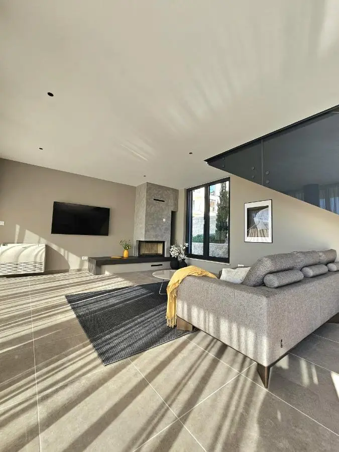 Listing Ad Image