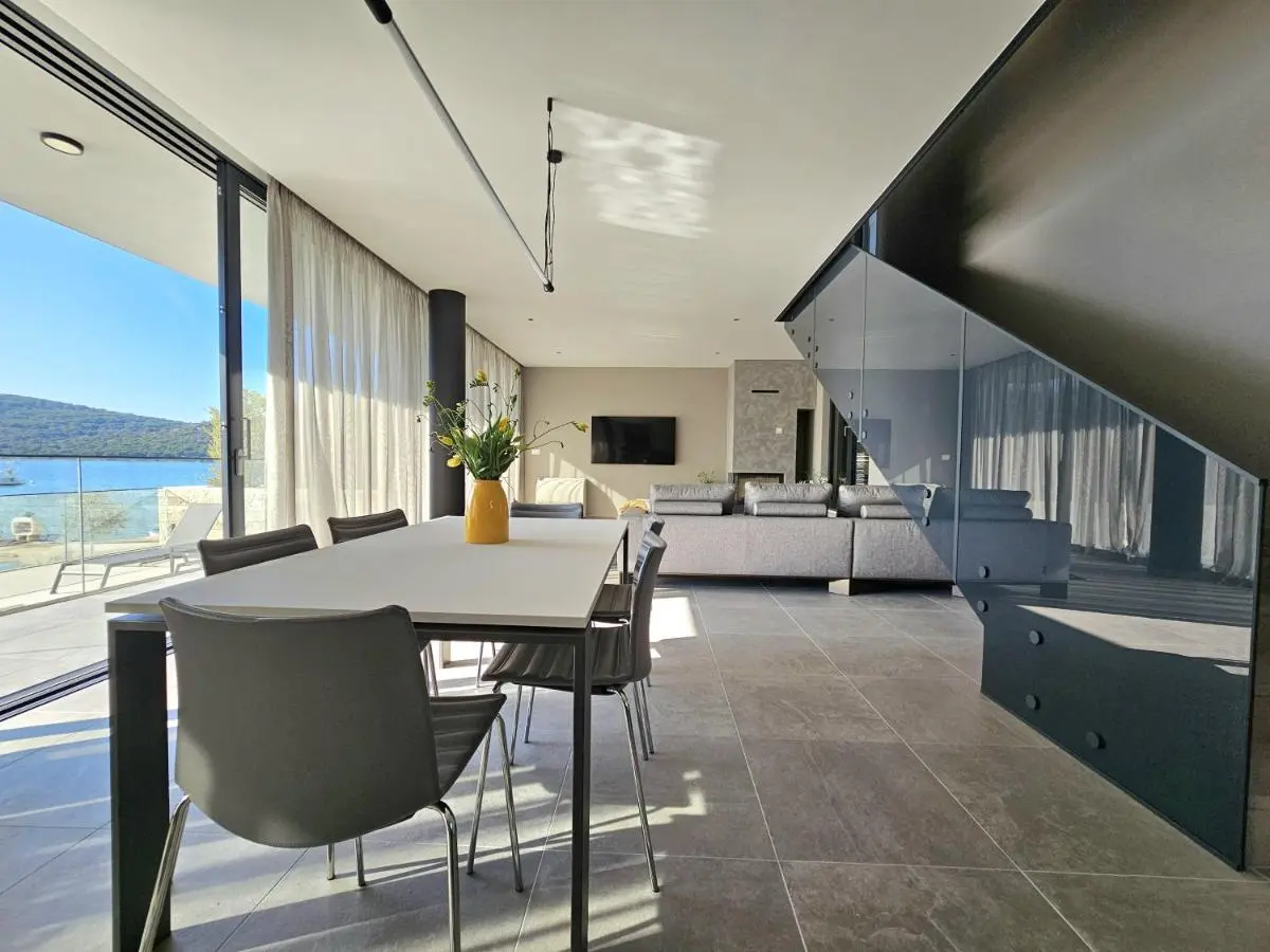 Listing Ad Image