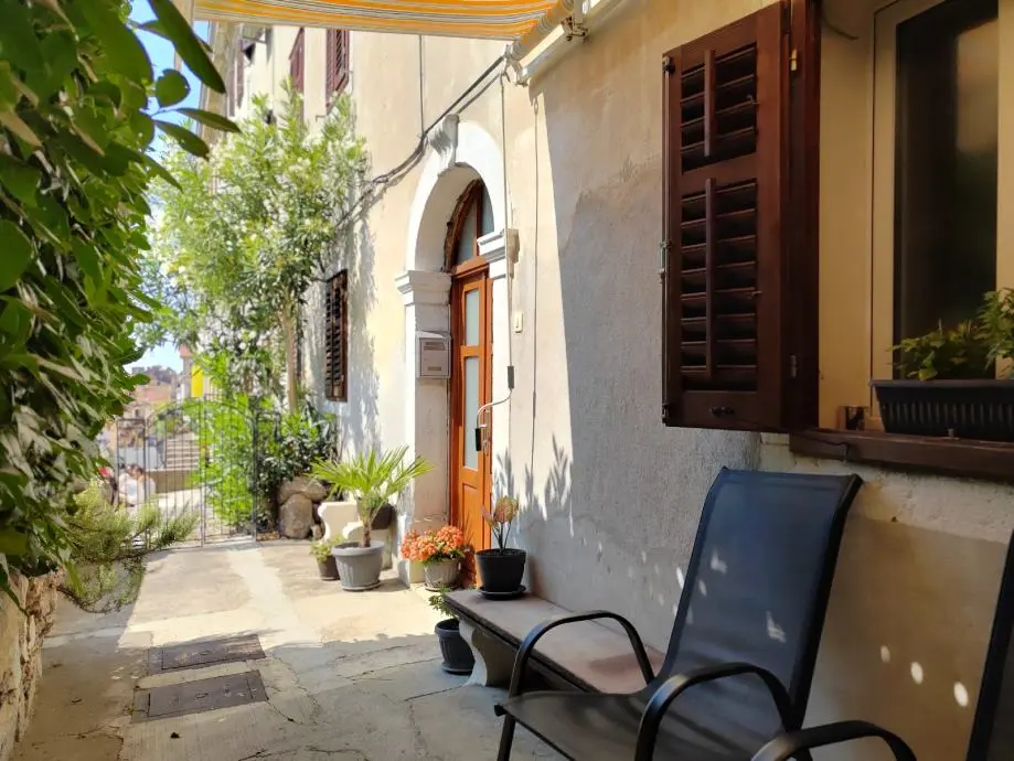 Listing Ad Image