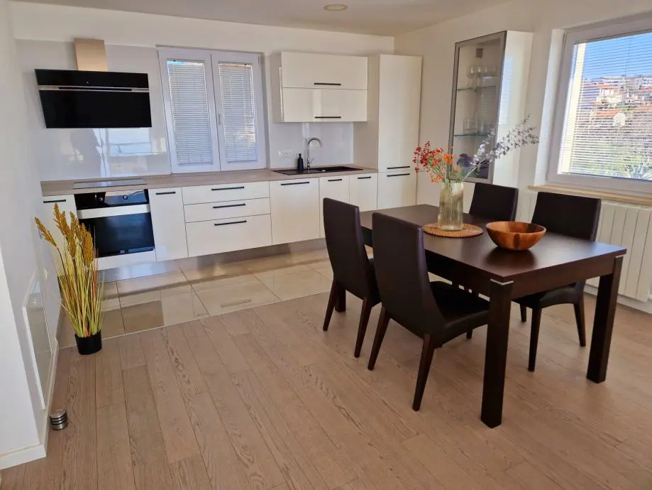 Listing Ad Image