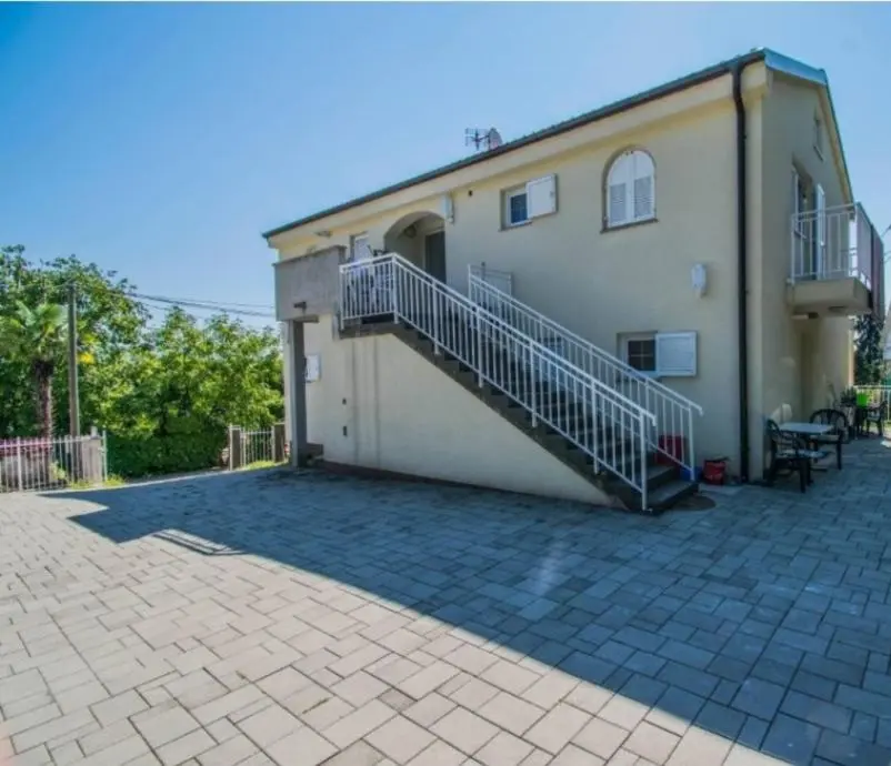 Listing Ad Image