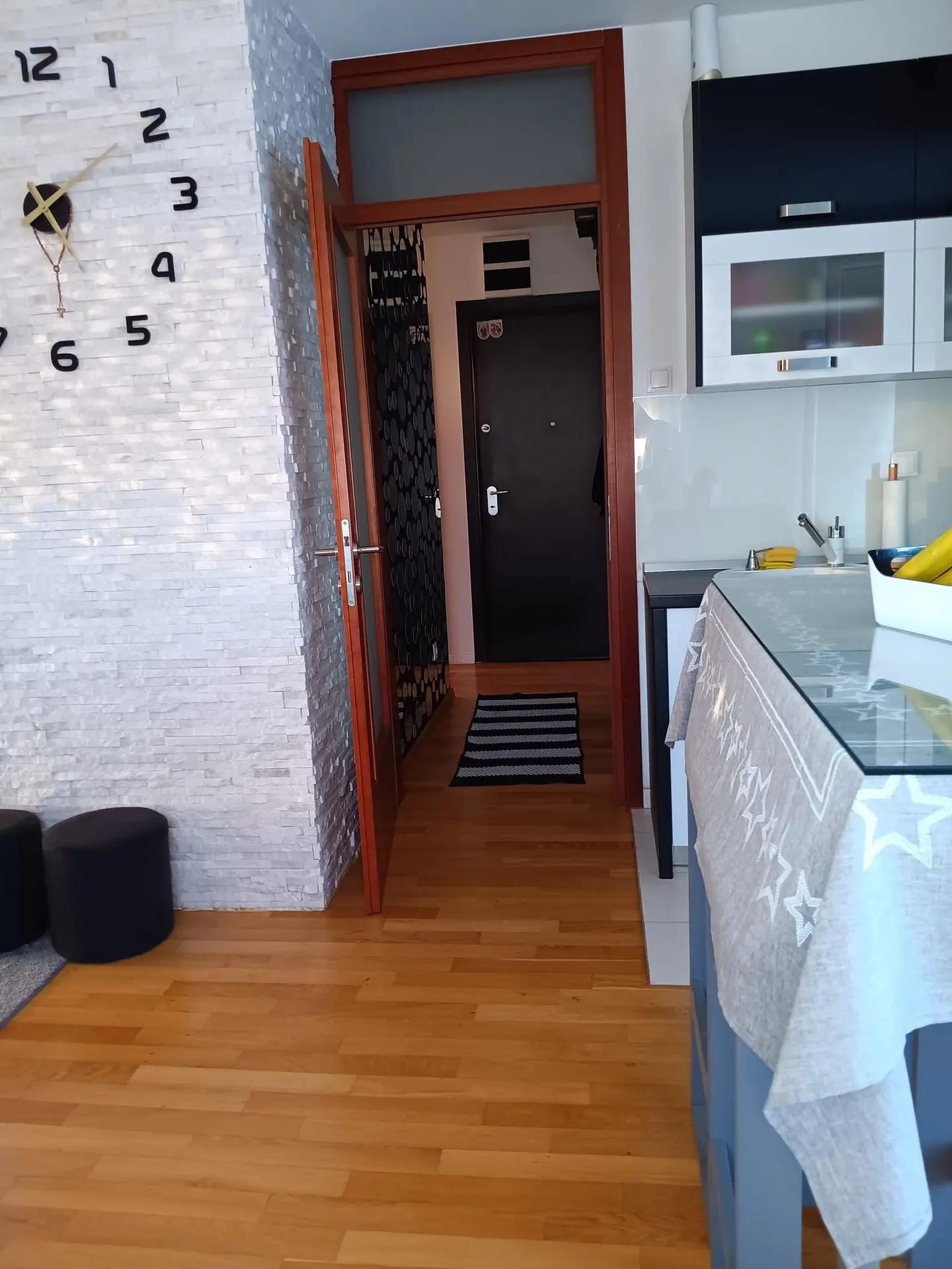 Listing Ad Image