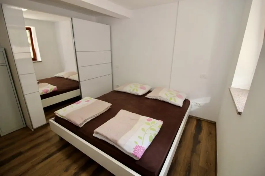Listing Ad Image