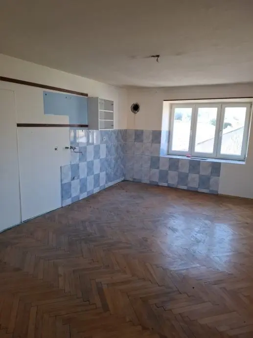 Listing Ad Image