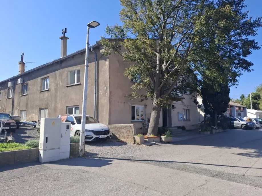 Listing Ad Image