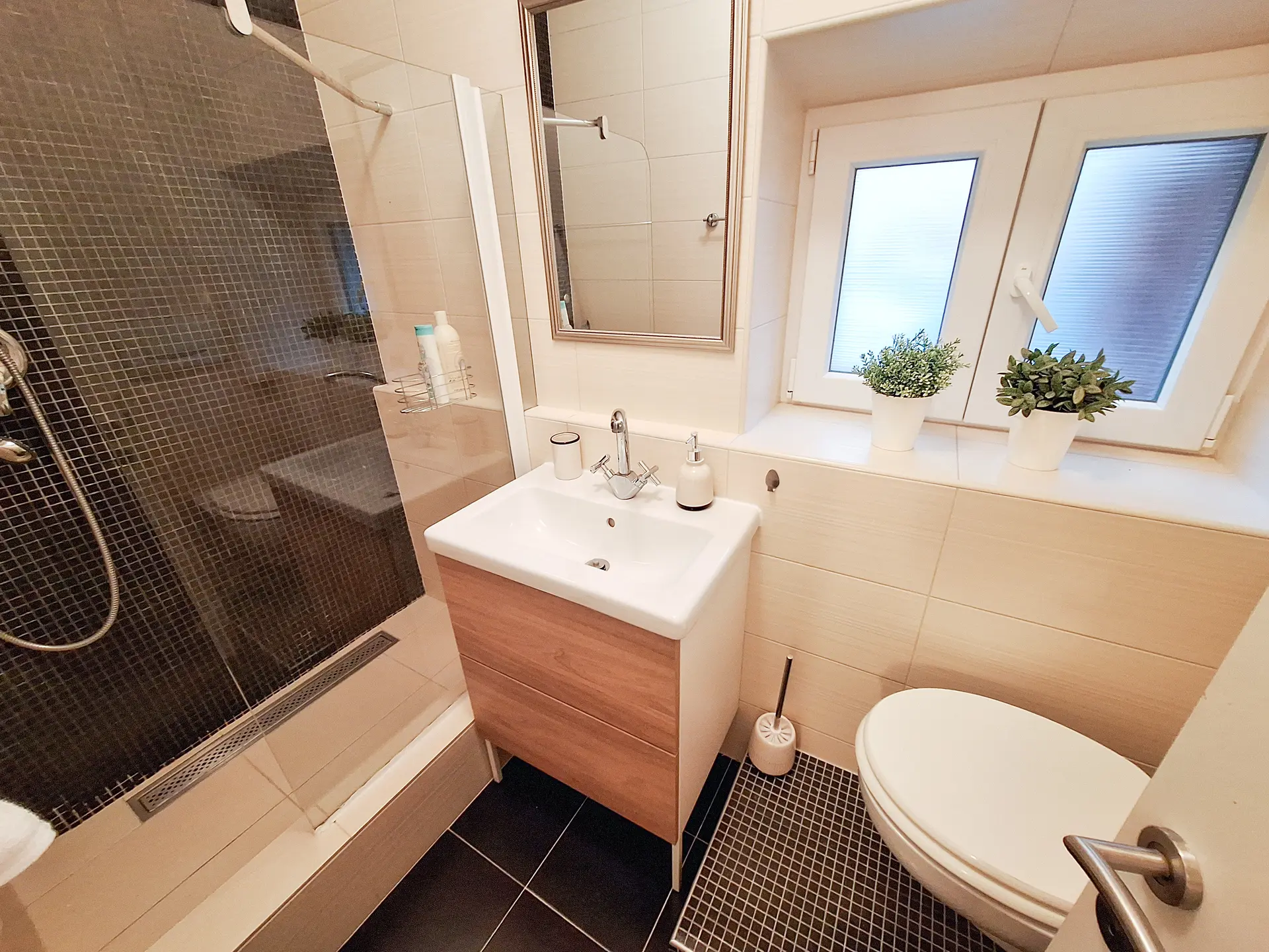 Listing Ad Image